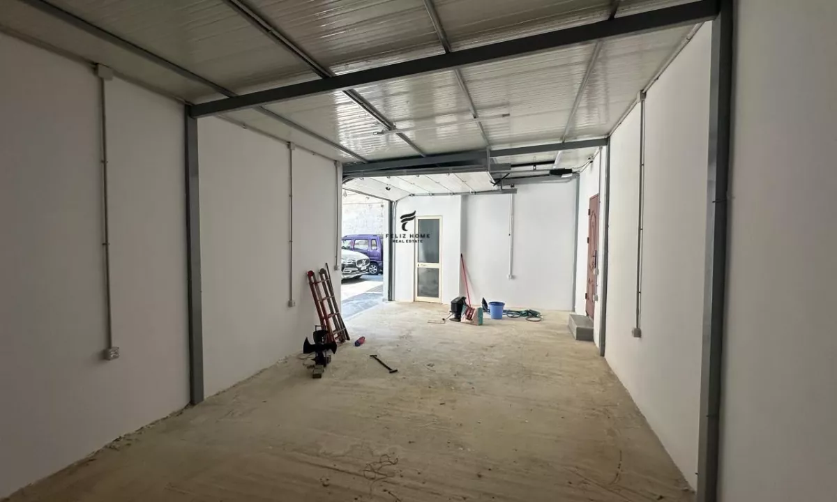 MAGAZINE ME QERA 47 M2 21 DHJETORI 50.000 LEKE