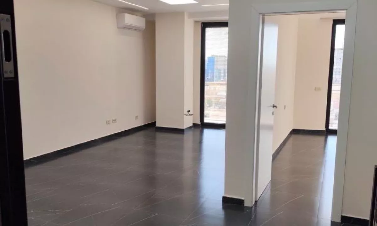 ZYRE ME QERA 1+1 RRUGA MINE PEZA 550 EURO