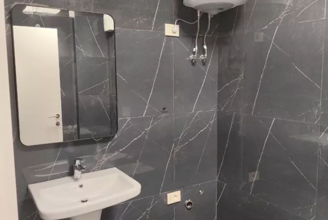 ZYRE ME QERA 1+1 RRUGA MINE PEZA 550 EURO