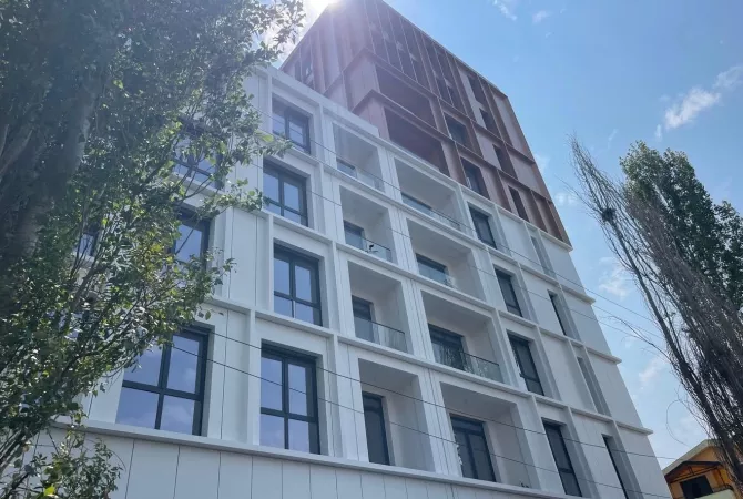 Shtepi ne shitje Apartament ne Tirane, 1+1, Mobilimi Bosh, pa mobiluar, Pagesa 132,000  Euro.