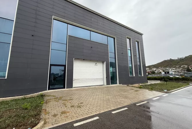 Business Property for Rent 4+1 in Tirana - 4,000 Euro