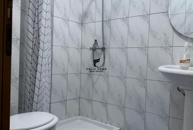 Shtepi me qera Apartament ne Tirane, 2+1, Mobilimi E mobiluar, Pagesa 65,000  Leke.