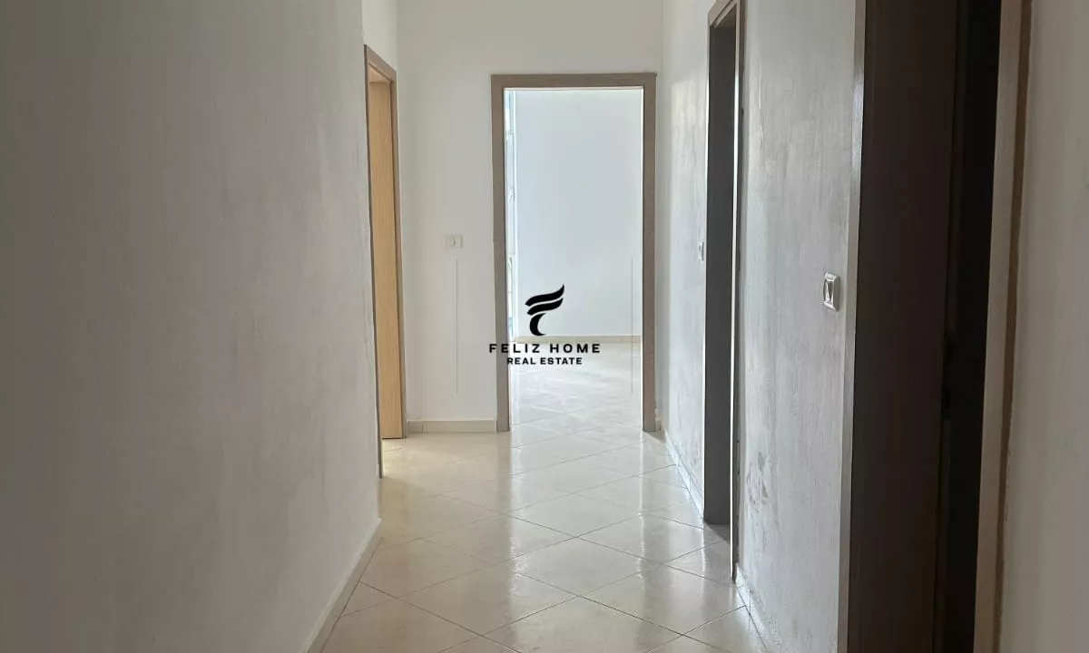 ZYRE ME QERA 140 M2 VASIL SHANTO 1.200 EURO