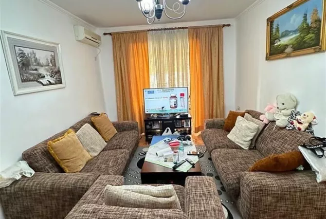 Shtepi ne shitje 3+1 ne Tirane - 190,000 Euro