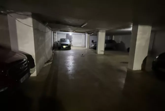 Business Property in Sale 4+1 in Tirana - 405,000 Euro