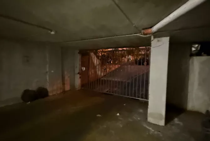 Business Property in Sale 4+1 in Tirana - 405,000 Euro