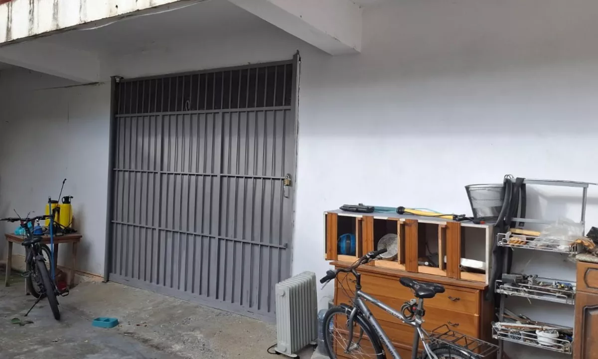 MAGAZINE ME QERA 100 M2 ALI DEMI 500 EURO 