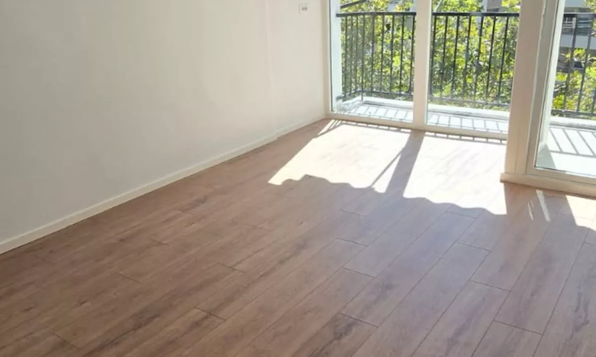 Shtepi ne shitje Apartament ne Tirane, 1+1, Mobilimi Bosh, pa mobiluar, Pagesa 115,000  Euro.