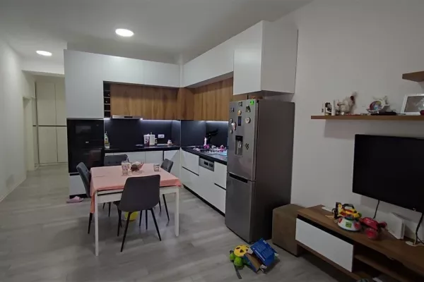 Shtepi ne shitje 2+1 ne Tirane - 175,000 Euro
