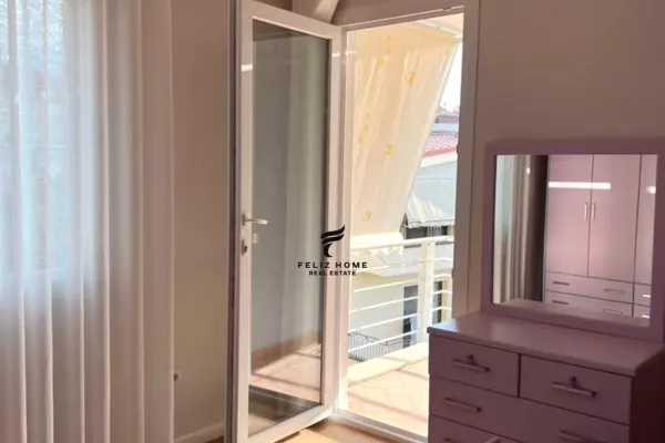 Shtepi me qera Apartament ne Tirane, 2+1, Mobilimi E mobiluar, Pagesa 800  Euro.