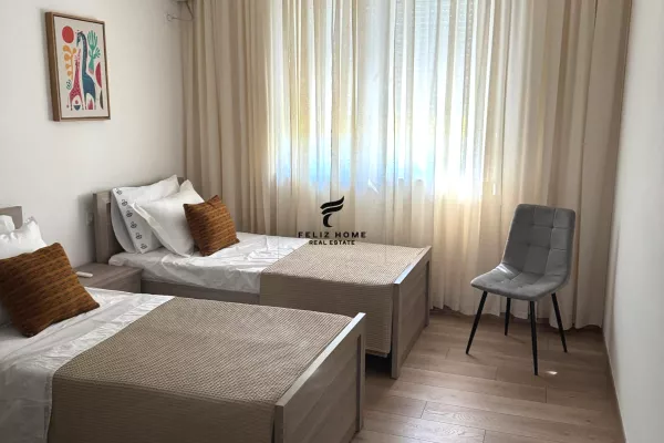 Shtepi me qera Apartament ne Tirane, 2+1, Mobilimi E mobiluar, Pagesa 950  Euro.