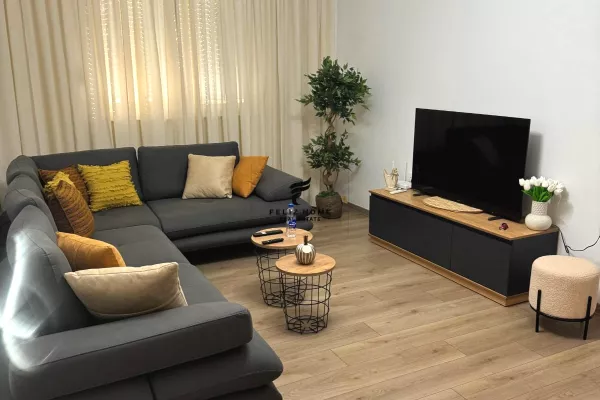 House for Rent 2+1 in Tirana - 950 Euro