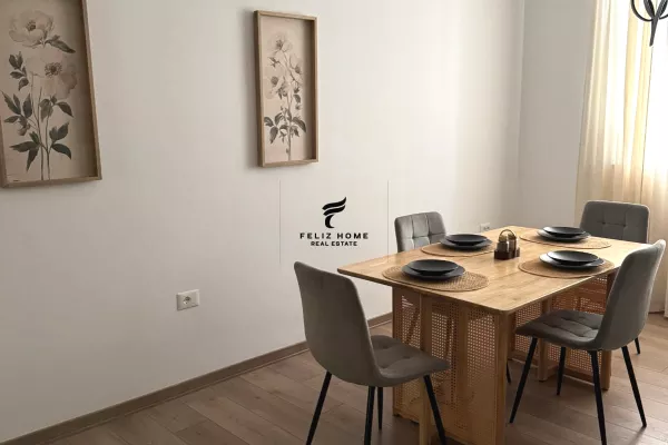 Shtepi me qera Apartament ne Tirane, 2+1, Mobilimi E mobiluar, Pagesa 950  Euro.