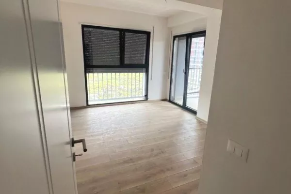 Business Property for Rent 3+1 in Tirana - 670 Euro