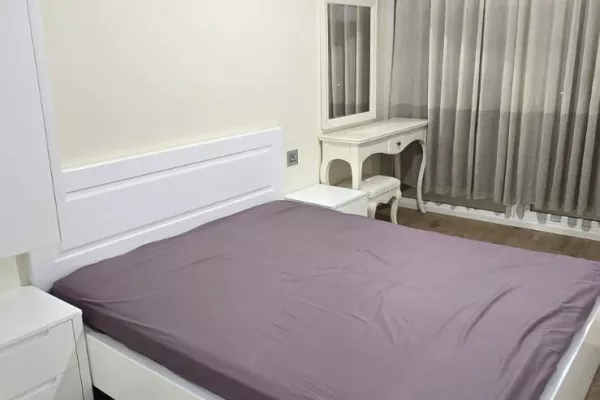 Shtepi me qera Apartament ne Tirane, 1+1, Mobilimi E mobiluar, Pagesa 75,000  Leke.