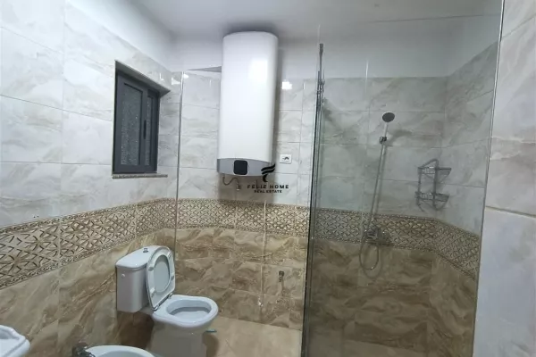 Shtepi me qera Apartament ne Tirane, 3+1, Mobilimi E mobiluar, Pagesa 50,000  Leke.