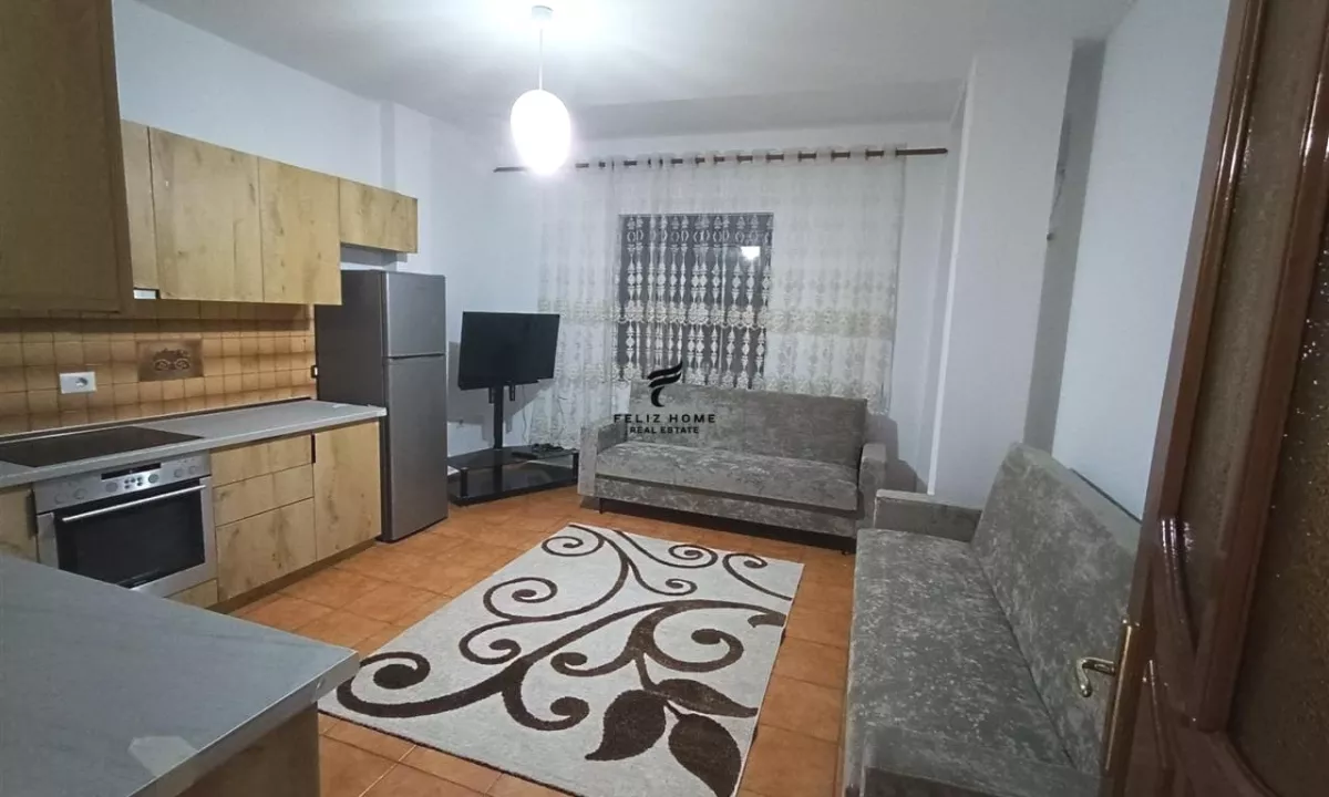 Shtepi me qera Apartament ne Tirane, 3+1, Mobilimi E mobiluar, Pagesa 50,000  Leke.