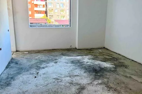 Shtepi ne shitje Apartament ne Tirane, 2+1, Mobilimi Bosh, pa mobiluar, Pagesa 271,000  Euro.