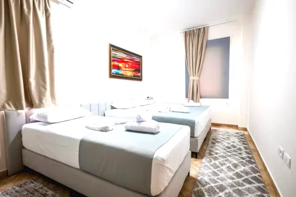 Shtepi me qera Apartament ne Tirane, 2+1, Mobilimi E mobiluar, Pagesa 600  Euro.