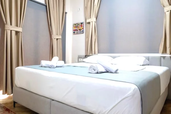 Shtepi me qera Apartament ne Tirane, 2+1, Mobilimi E mobiluar, Pagesa 600  Euro.