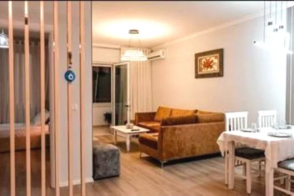 Shtepi me qera Apartament ne Tirane, 2+1, Mobilimi E mobiluar, Pagesa 1,200  Euro.