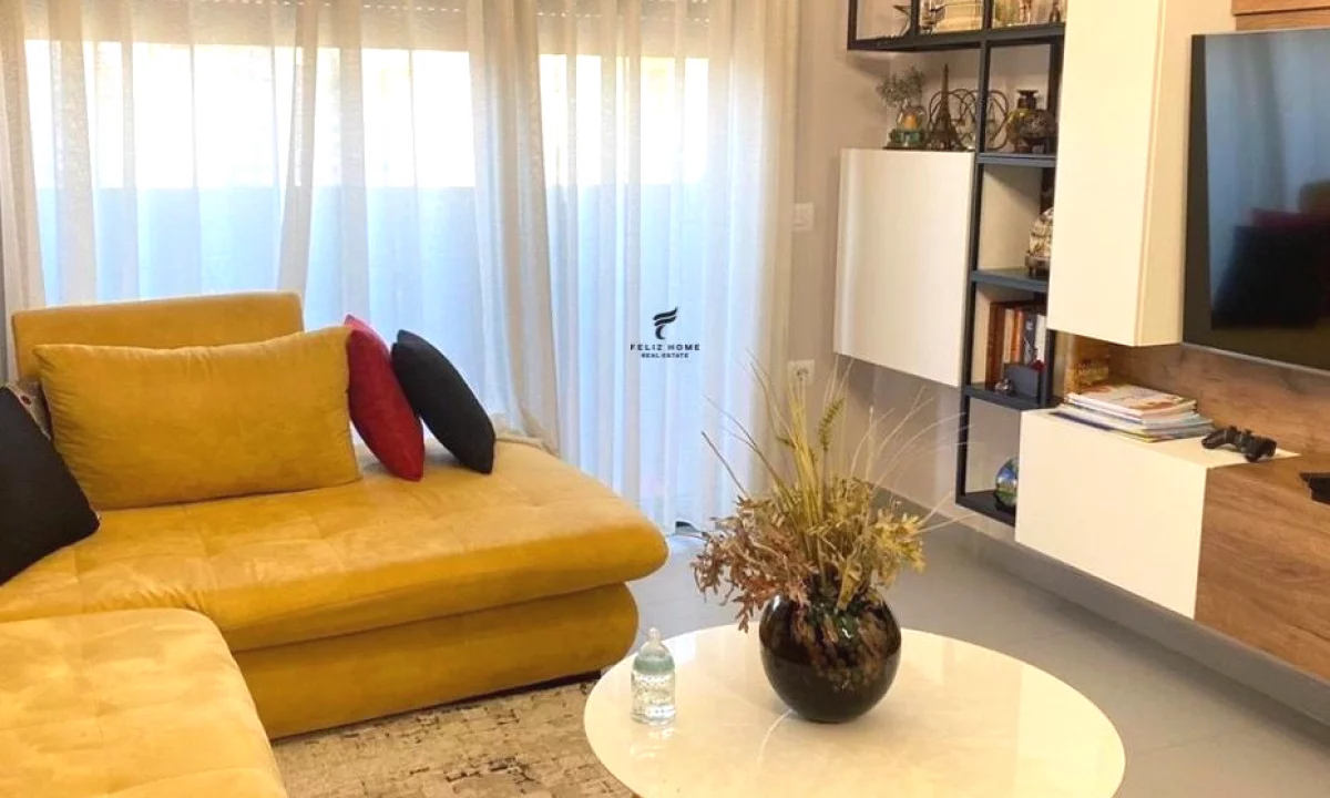 Shtepi me qera Apartament ne Tirane, 1+1, Mobilimi E mobiluar, Pagesa 900  Euro.