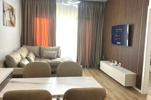 Shtepi me qera Apartament ne Tirane, 2+1, Mobilimi E mobiluar, Pagesa 1,000  Euro.
