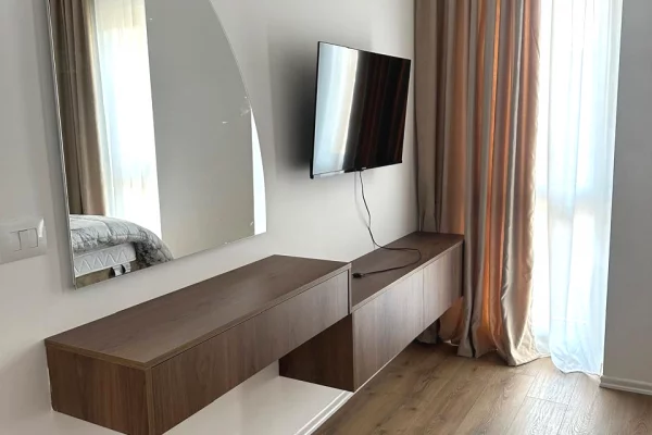 Shtepi me qera Apartament ne Tirane, 2+1, Mobilimi E mobiluar, Pagesa 1,000  Euro.