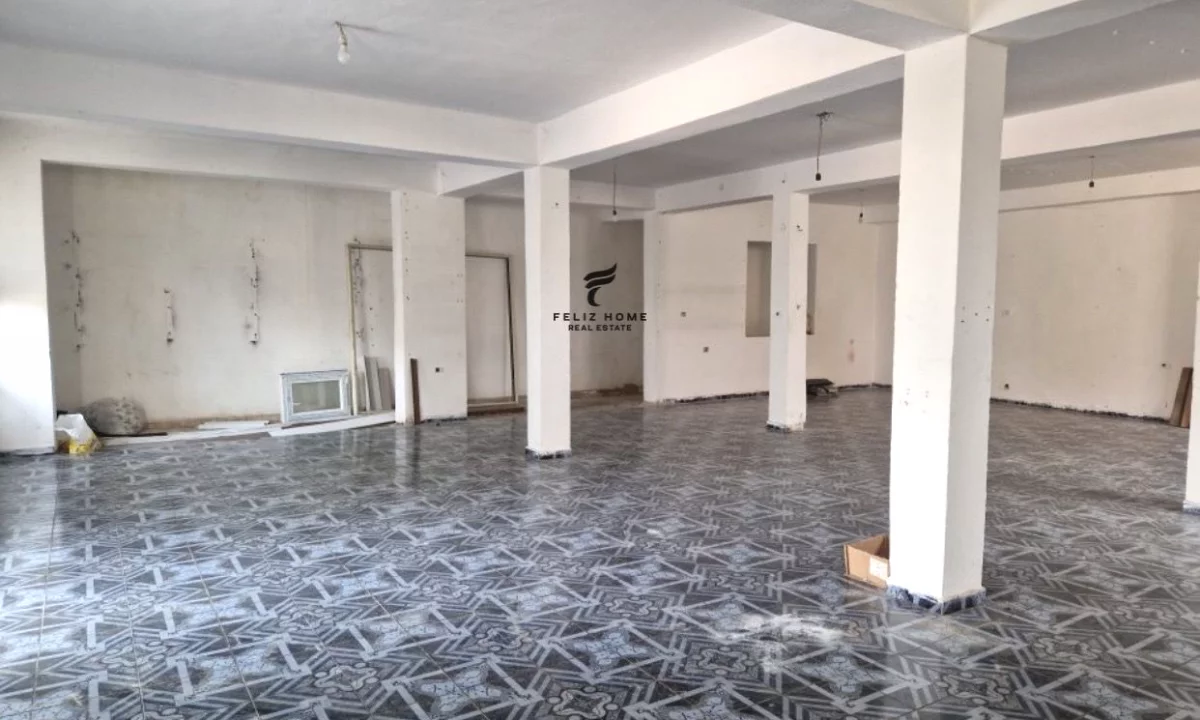 AMBIENT ME QERA 165 M2 DON BOSKO 45.000 LEKE