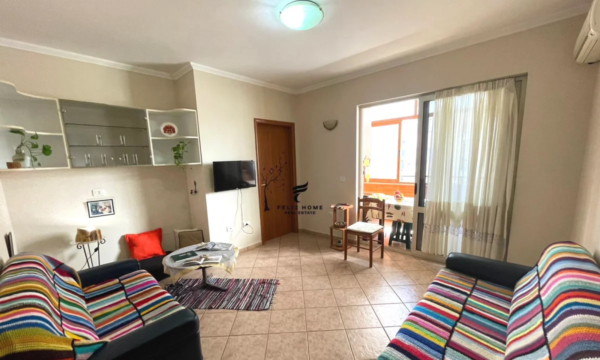 Shtepi me qera Apartament ne Tirane, 1+1, Mobilimi E mobiluar, Pagesa 550  Euro.