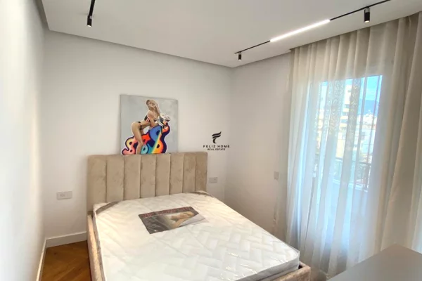 Shtepi me qera Apartament ne Tirane, 2+1, Mobilimi E mobiluar, Pagesa 2,000  Euro.