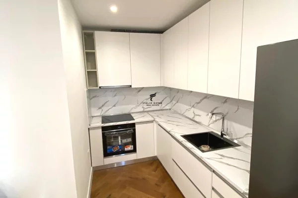 Shtepi me qera Apartament ne Tirane, 2+1, Mobilimi E mobiluar, Pagesa 2,000  Euro.