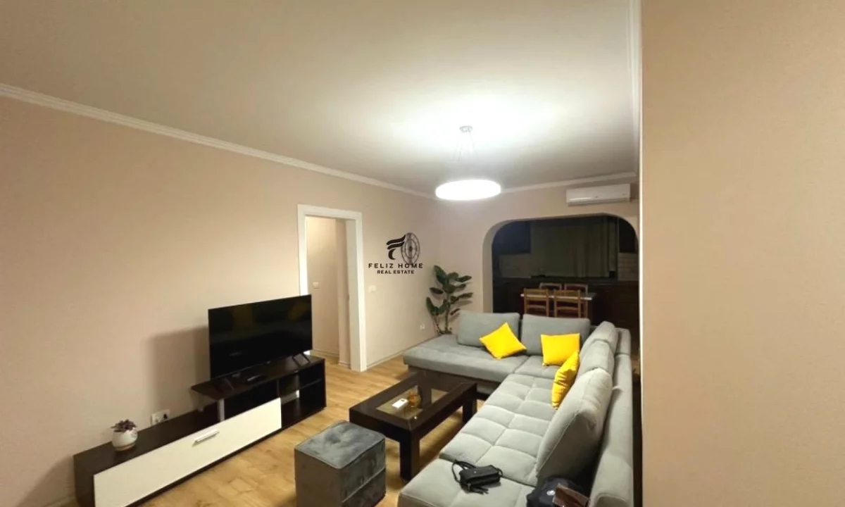 Shtepi me qera Apartament ne Tirane, 2+1, Mobilimi E mobiluar, Pagesa 650  Euro.