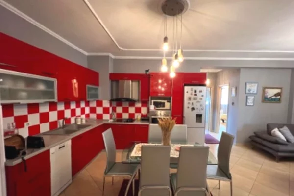 Shtepi me qera Apartament ne Tirane, 2+1, Mobilimi E mobiluar, Pagesa 60,000  Leke.