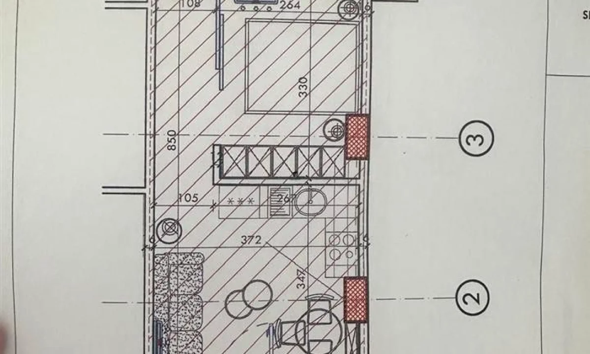 ZYRE ME QERA 77 M2 MYSLYM SHYRI 750 EURO