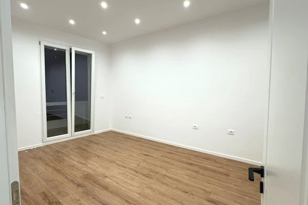 Shtepi ne shitje 2+1 ne Tirane - 168,000 Euro