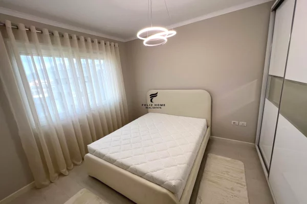 Shtepi ne shitje Apartament ne Tirane, 2+1, Mobilimi E mobiluar, Pagesa 155,000  Euro.
