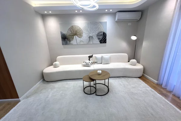 Shtepi ne shitje Apartament ne Tirane, 2+1, Mobilimi E mobiluar, Pagesa 173,000  Euro.