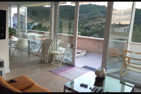 SHITET APARTAMENT DUPLEX 4+1+3 LIQENI I THATE 38.500.000 LEKE