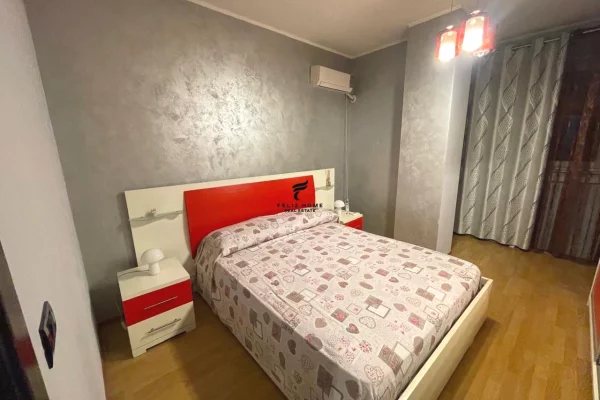 Shtepi me qera Apartament ne Tirane, 2+1, Mobilimi E mobiluar, Pagesa 750  Euro.