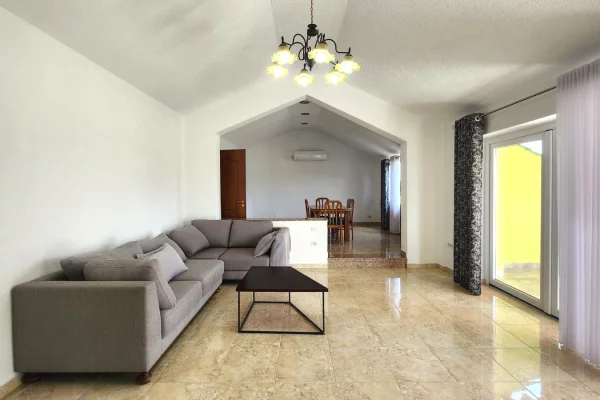SHITET PENTHOUSE 356 M2 LIQENI THATE 715.000 EURO