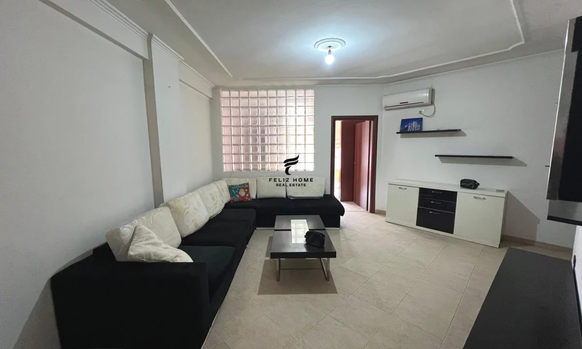 Shtepi ne shitje Apartament ne Tirane, 2+1, Mobilimi E mobiluar, Pagesa 110,000  Euro.