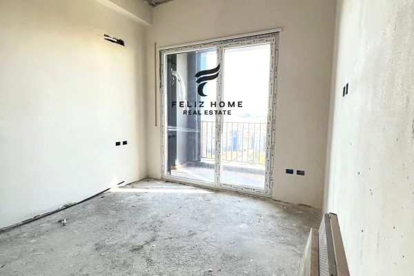 Shtepi ne shitje Apartament ne Tirane, 1+1, Mobilimi Bosh, pa mobiluar, Pagesa 110,000  Euro.