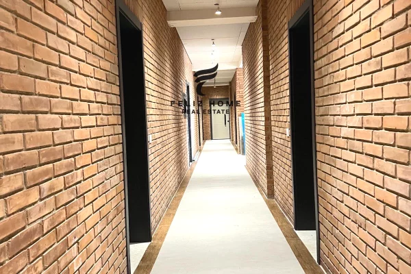 Shtepi ne shitje Apartament ne Tirane, 1+1, Mobilimi Bosh, pa mobiluar, Pagesa 110,000  Euro.