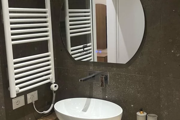 Shtepi me qera Apartament ne Tirane, 2+1, Mobilimi E mobiluar, Pagesa 1,500  Euro.