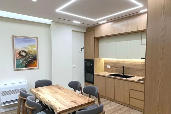 Shtepi me qera Apartament ne Tirane, 2+1, Mobilimi E mobiluar, Pagesa 1,500  Euro.