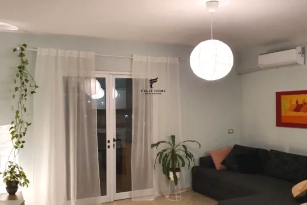 APARTAMENT ME QERA 2+1 RRUGA E ELBASANIT 55.000 LEKE