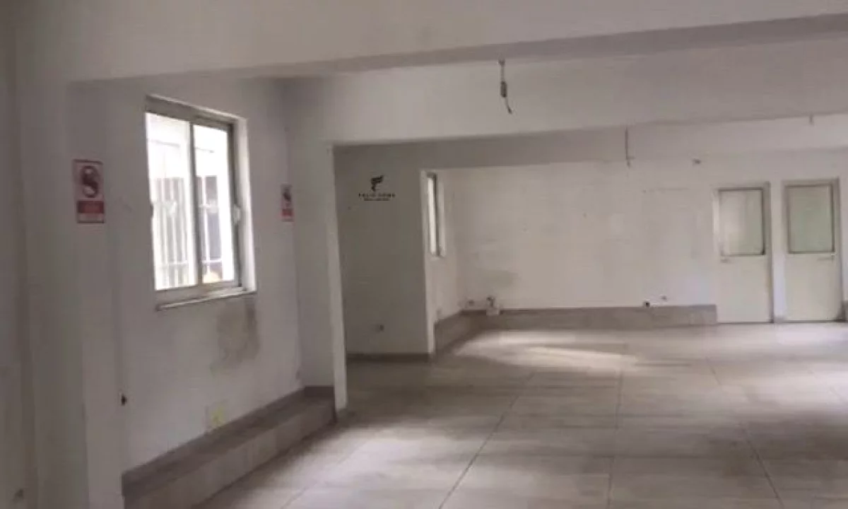 ZYRE ME QERA 130 M2 MYSLYM SHYRI 150.000 LEKE