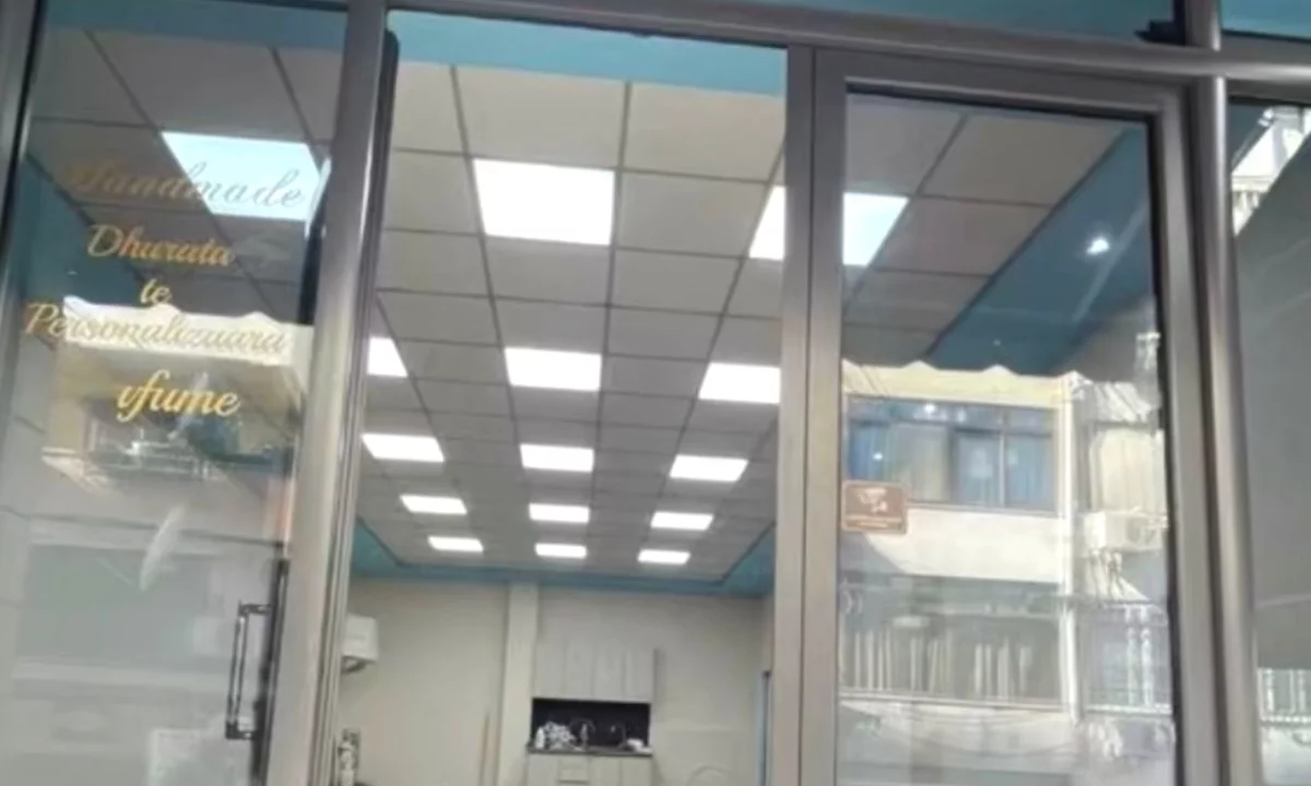 SHITET DYQAN 80 M2 SHESHI WILLSON 450.000 EURO