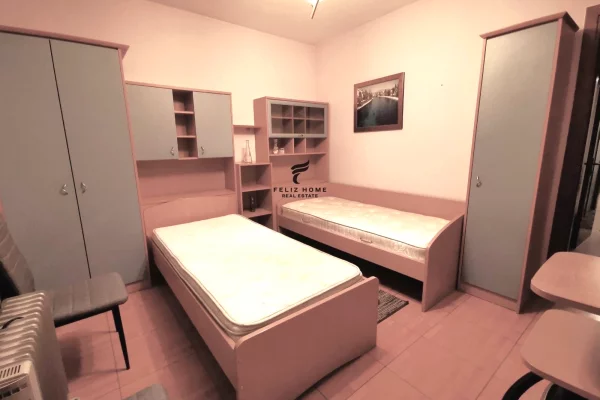 Shtepi me qera Apartament ne Tirane, 2+1, Mobilimi E mobiluar, Pagesa 90,000  Leke.